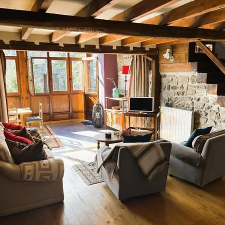 Suzanne & Richard Aparment Lomeña