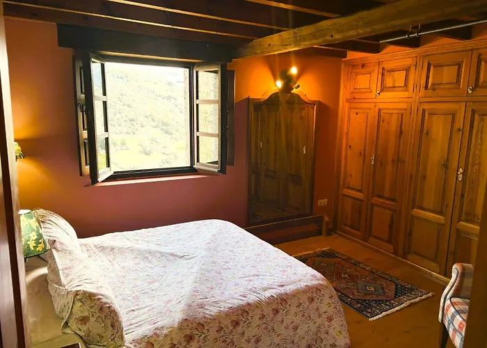 Suzanne & Richard Aparment *